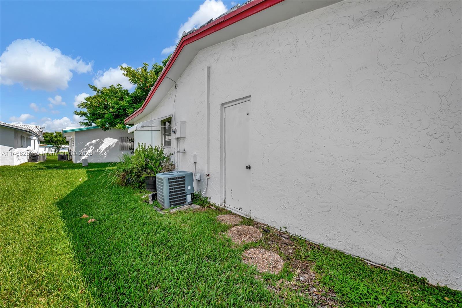 LAUDERDALE WEST 2 SEC - Residential