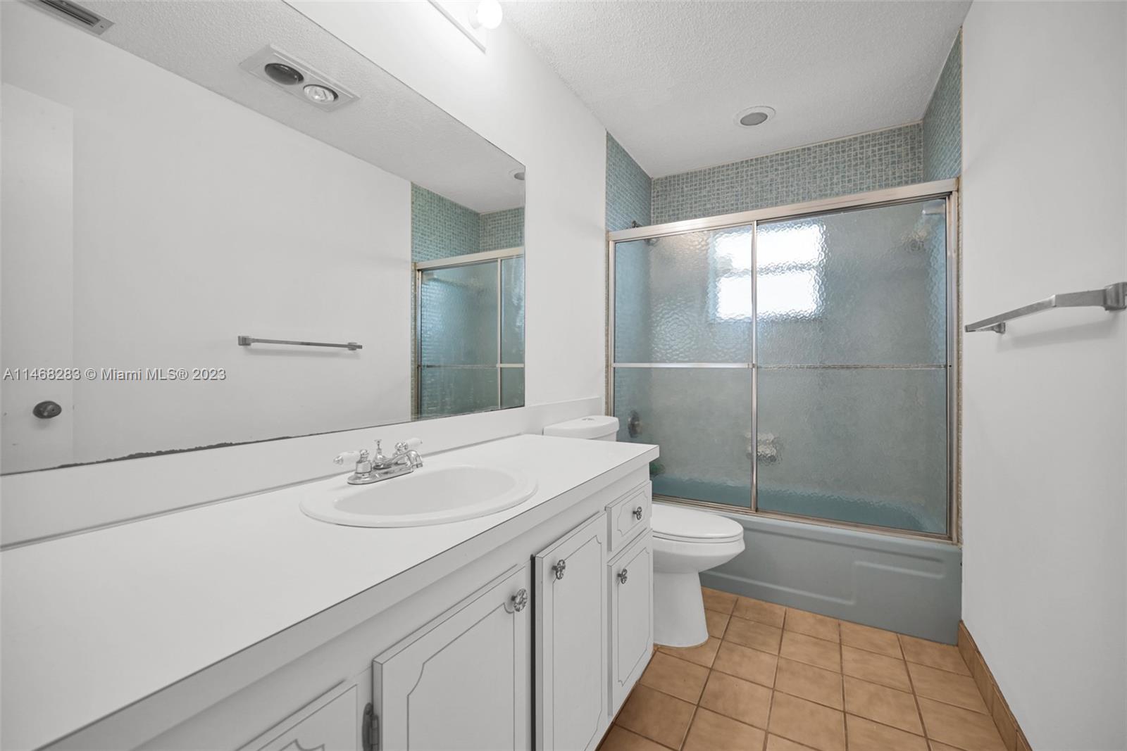 LAUDERDALE WEST 2 SEC - Residential