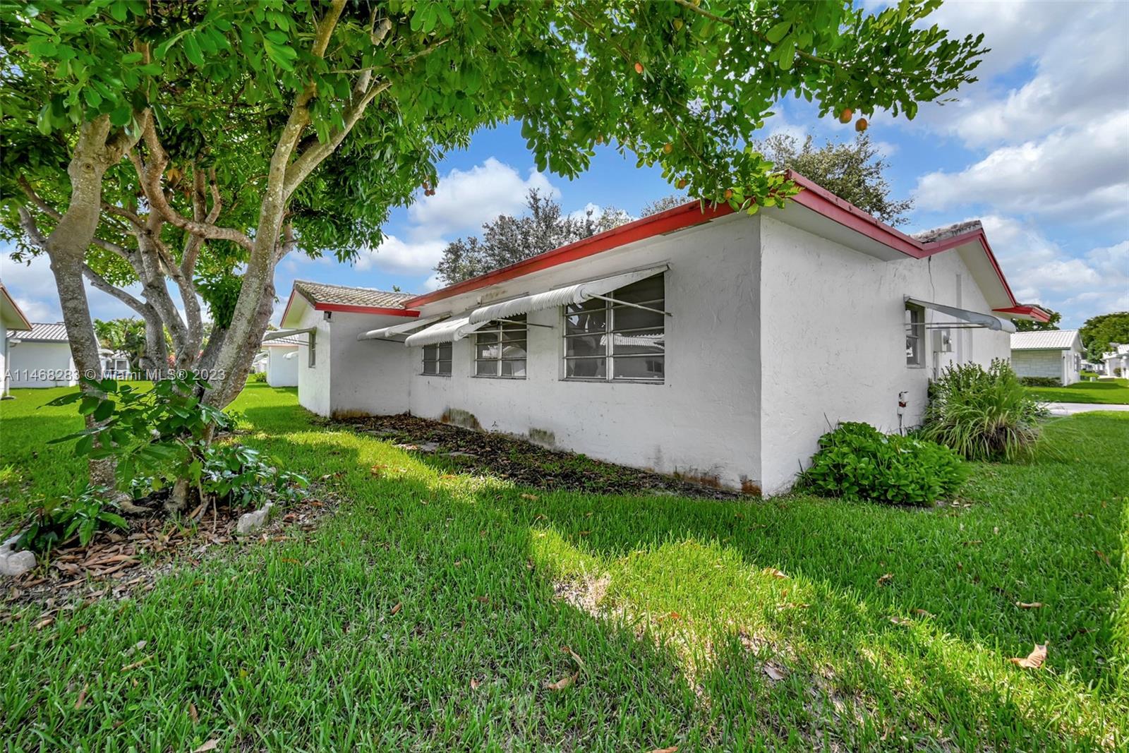 LAUDERDALE WEST 2 SEC - Residential