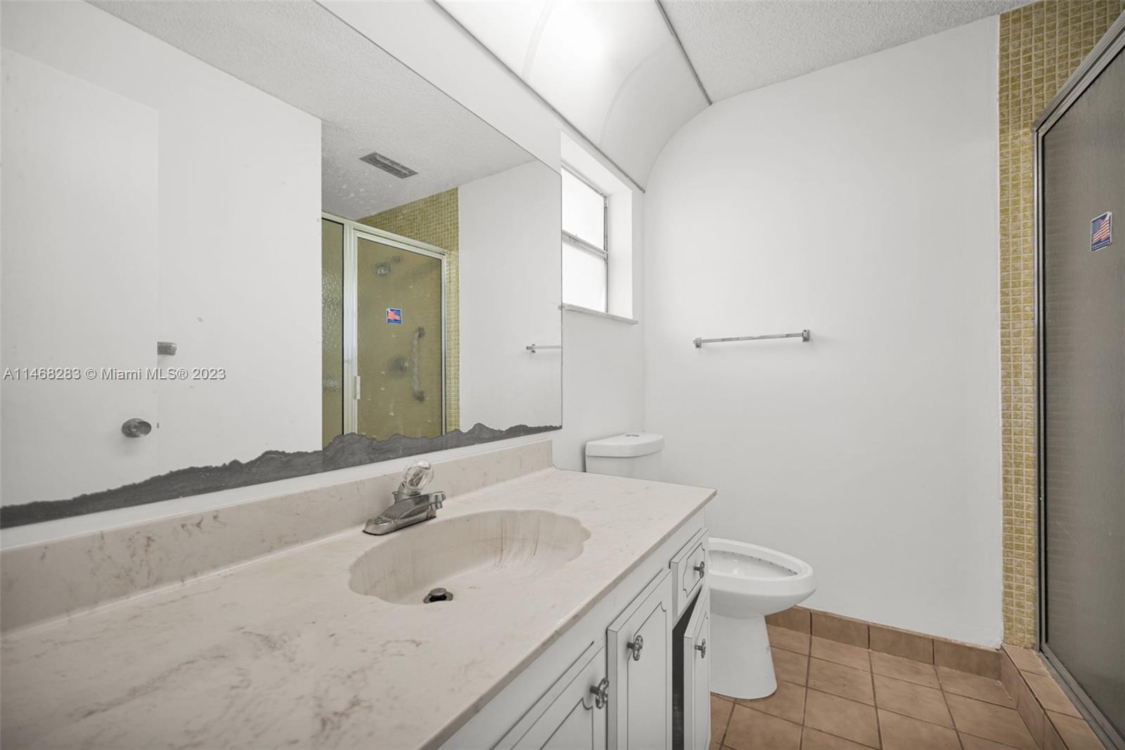 LAUDERDALE WEST 2 SEC - Residential