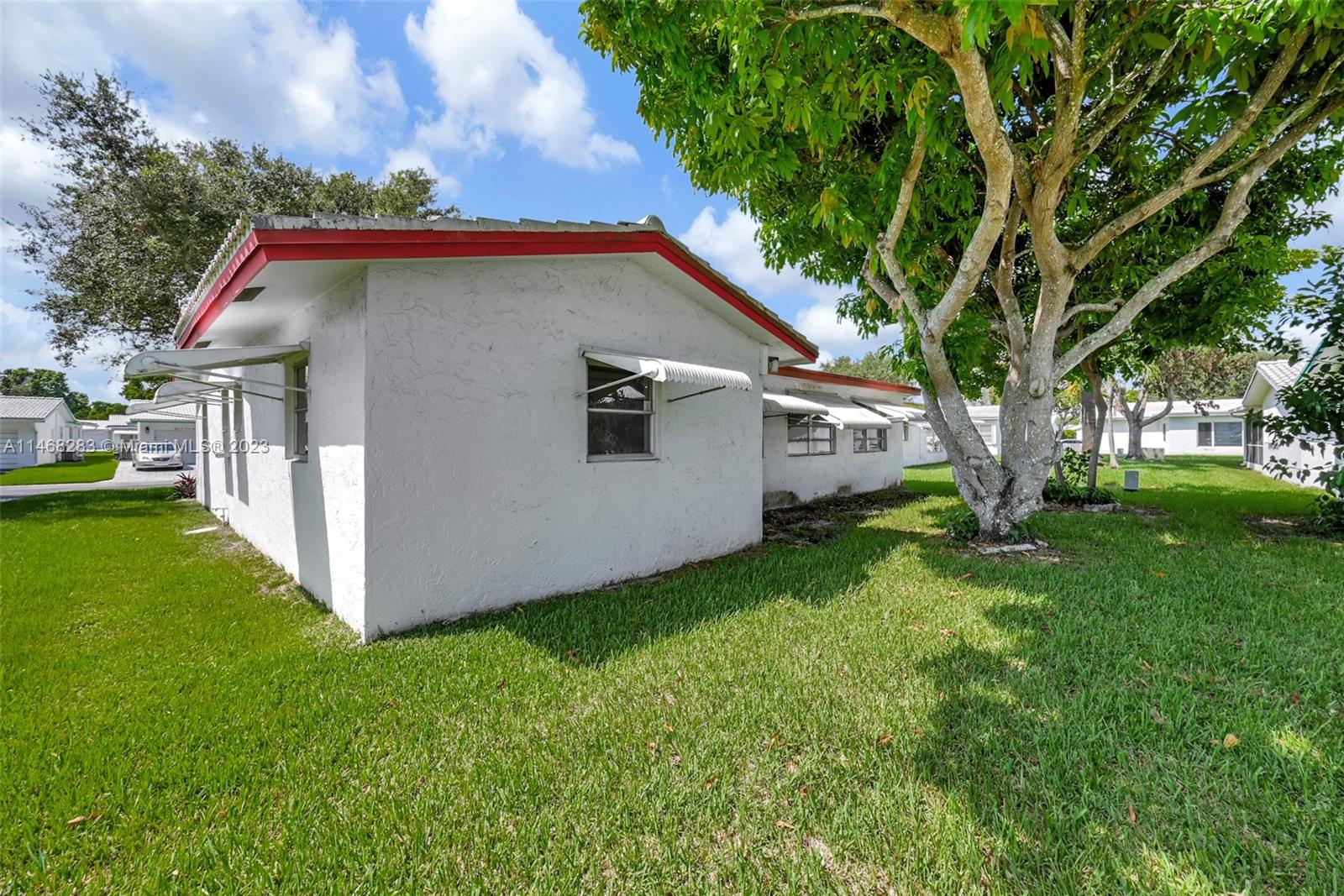 LAUDERDALE WEST 2 SEC - Residential