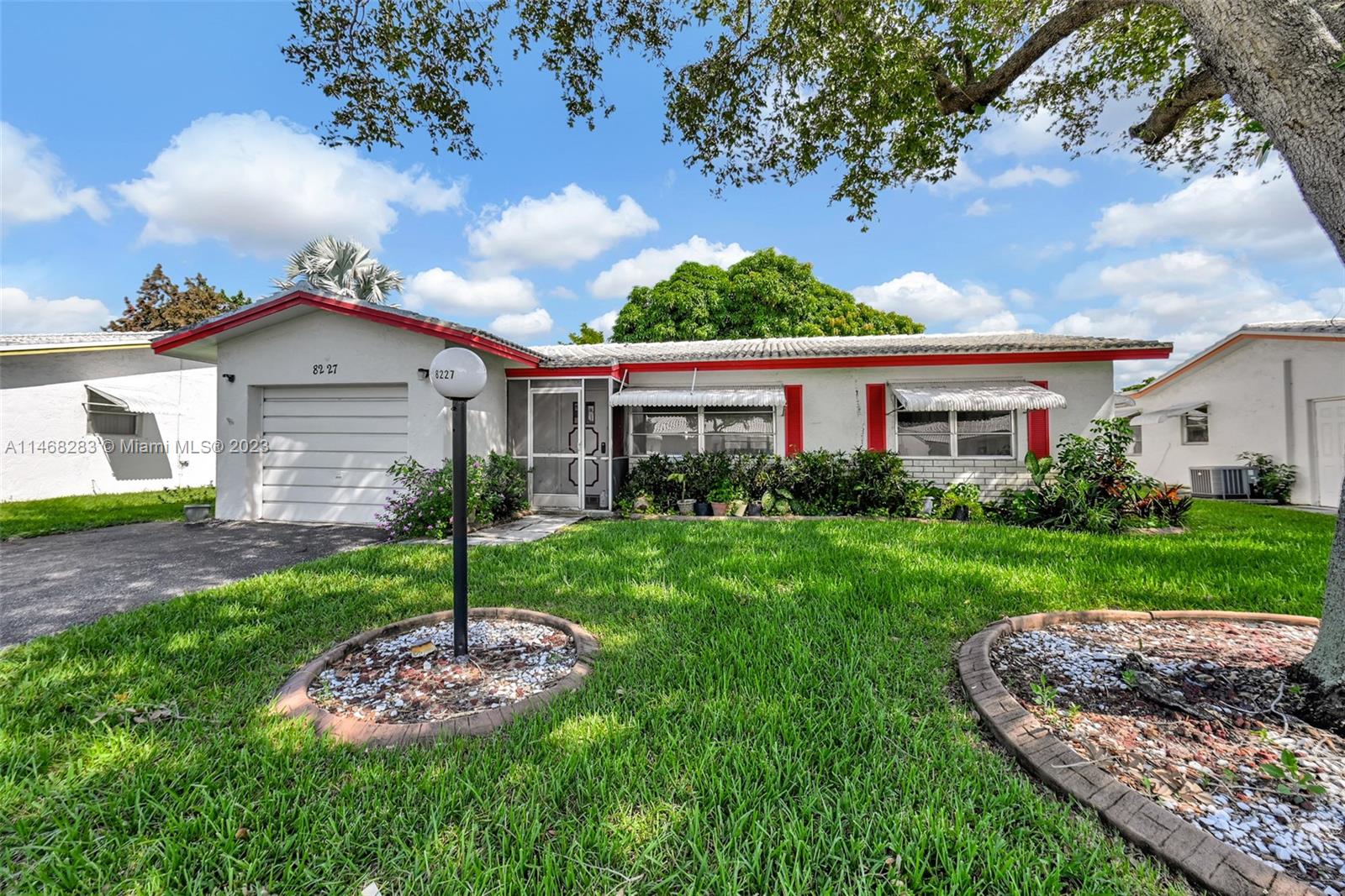 LAUDERDALE WEST 2 SEC - Residential