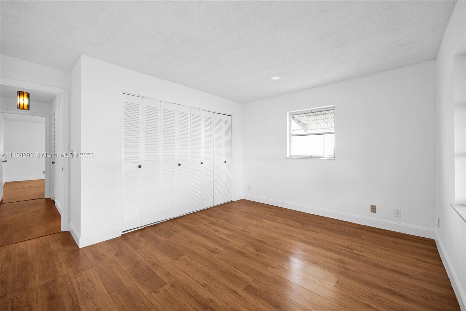 LAUDERDALE WEST 2 SEC - Residential