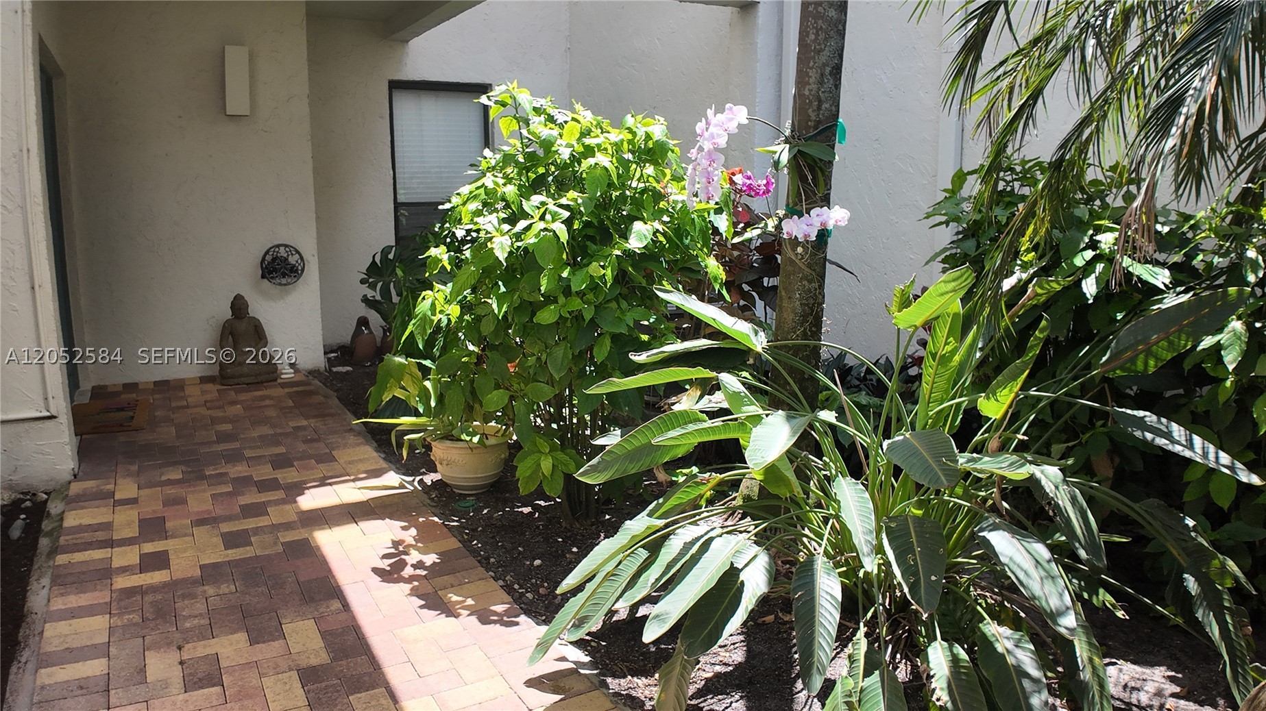 GREENSWARD VILLAGE CONDO - Residential Lease