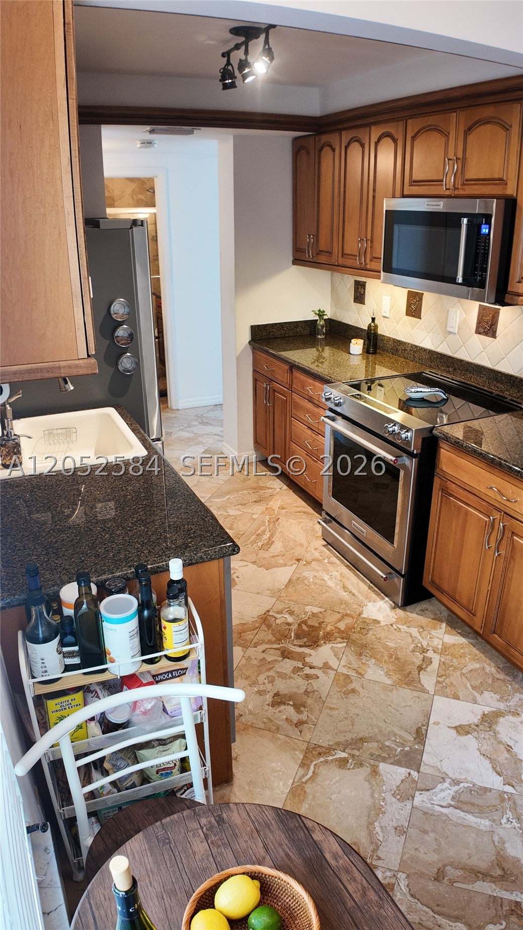 GREENSWARD VILLAGE CONDO - Residential Lease