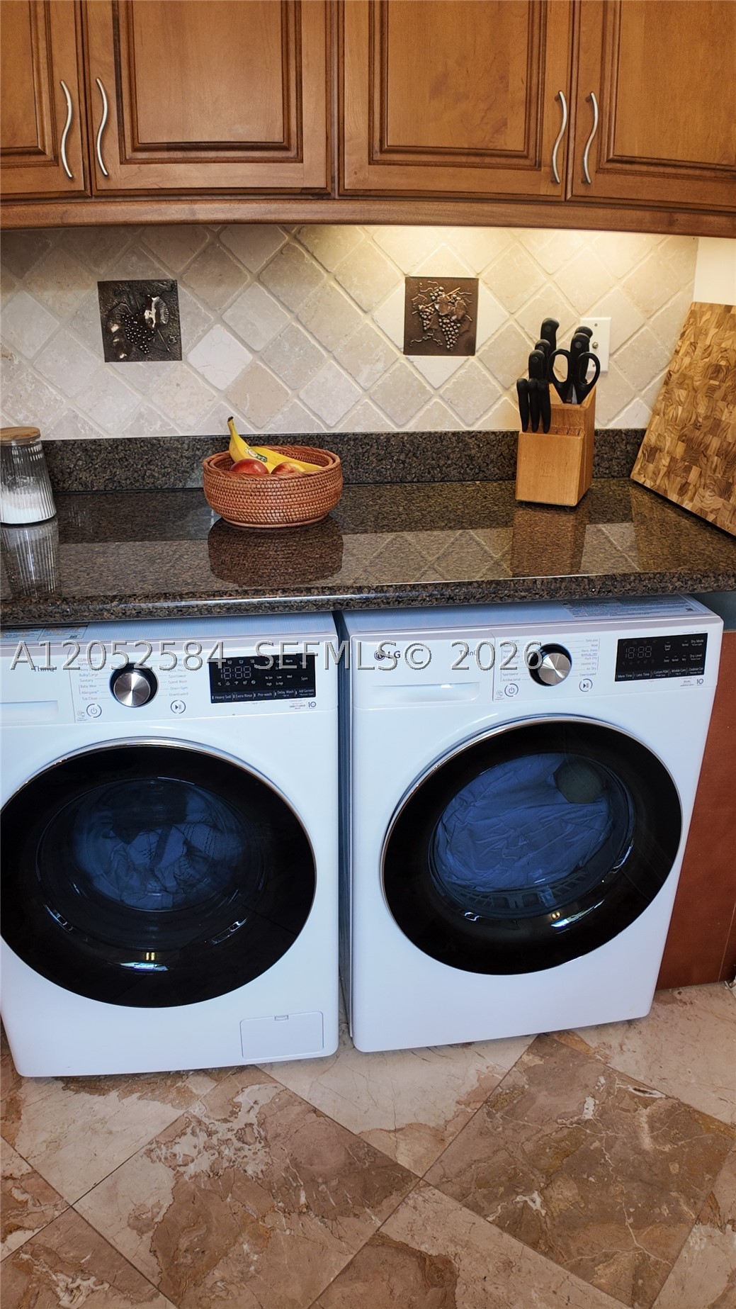GREENSWARD VILLAGE CONDO - Residential Lease