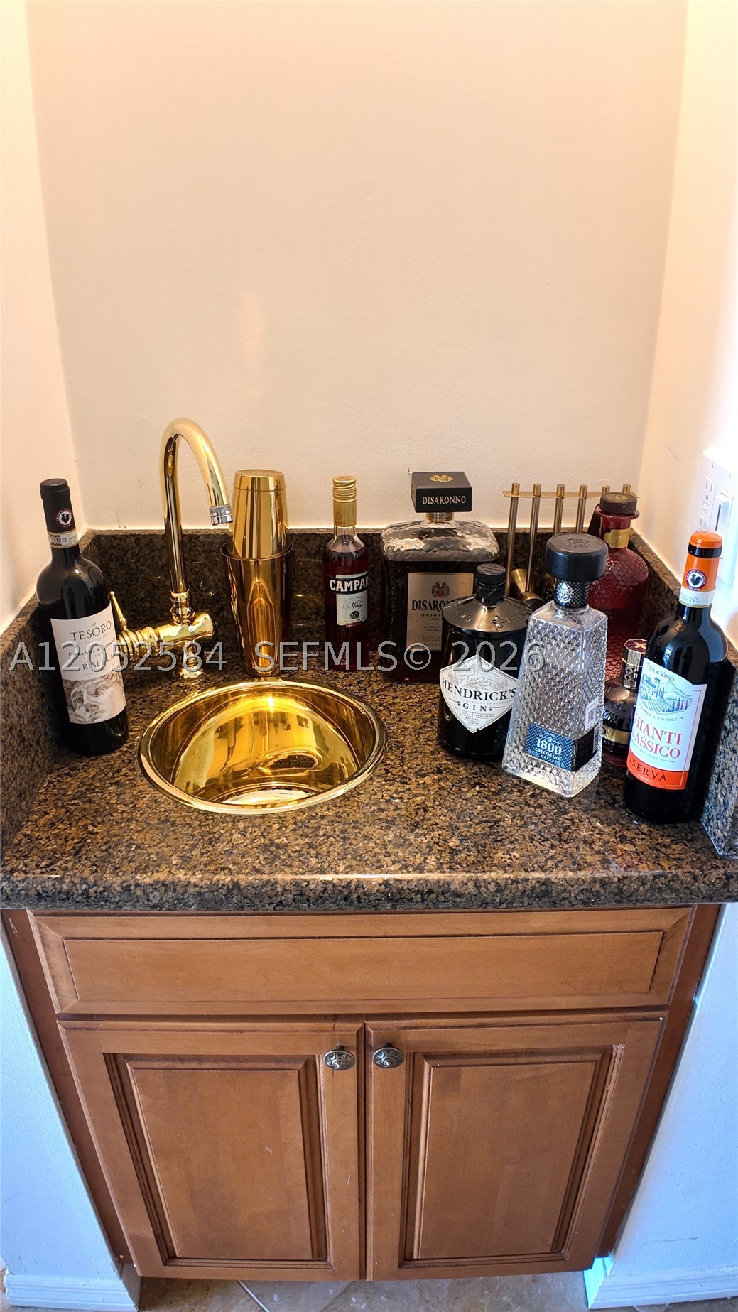 GREENSWARD VILLAGE CONDO - Residential Lease