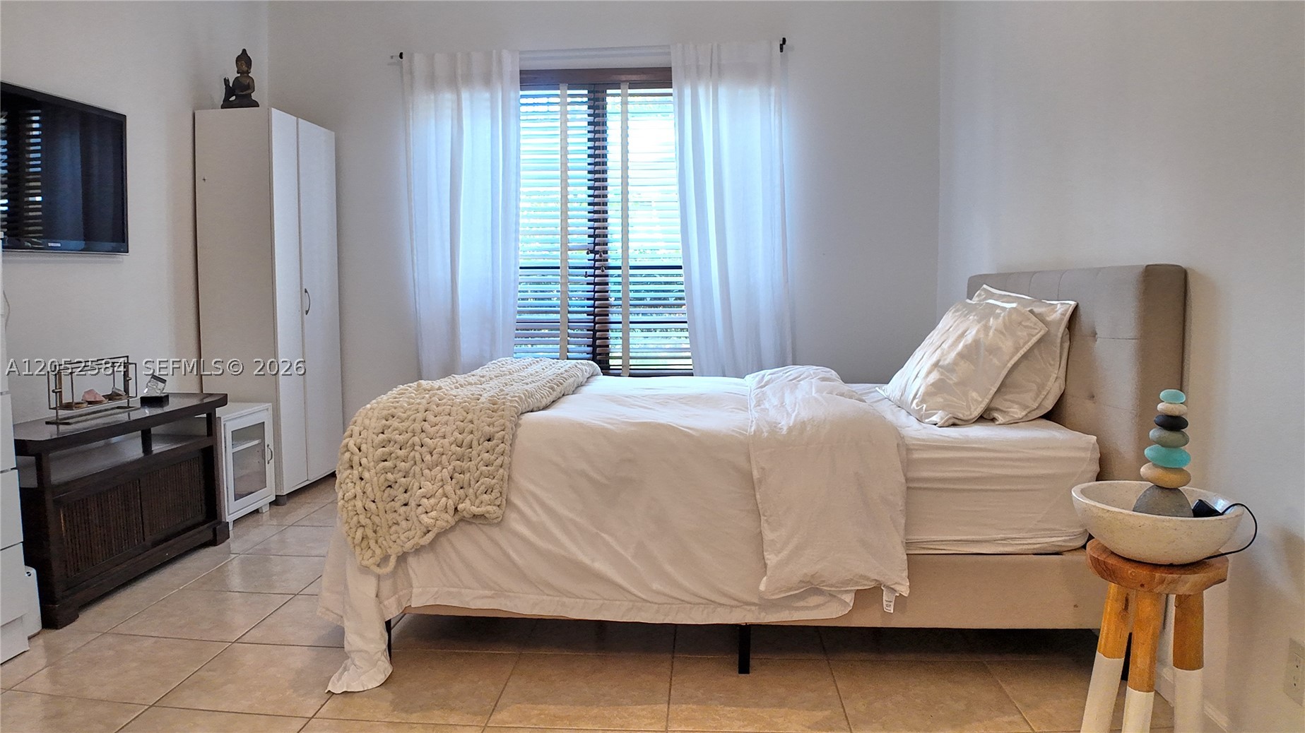 GREENSWARD VILLAGE CONDO - Residential Lease
