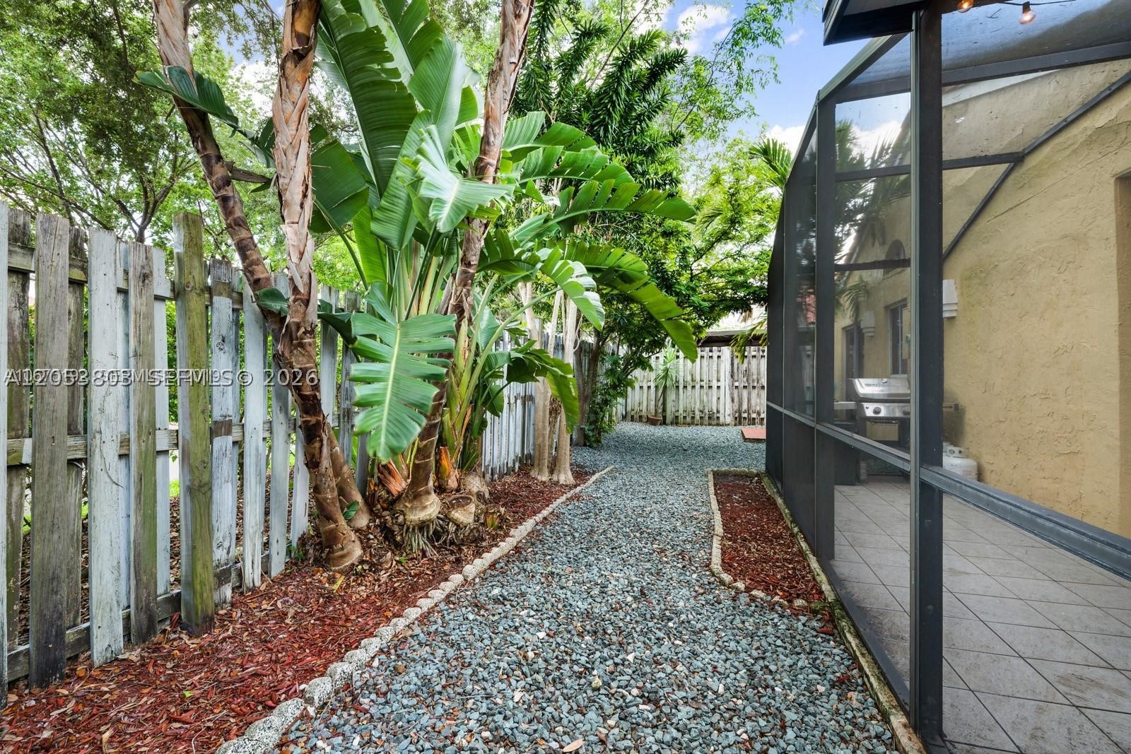 COUNTRY ISLES GARDEN HOME - Residential Lease