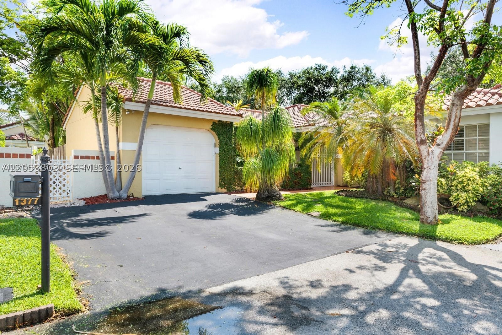 COUNTRY ISLES GARDEN HOME - Residential Lease