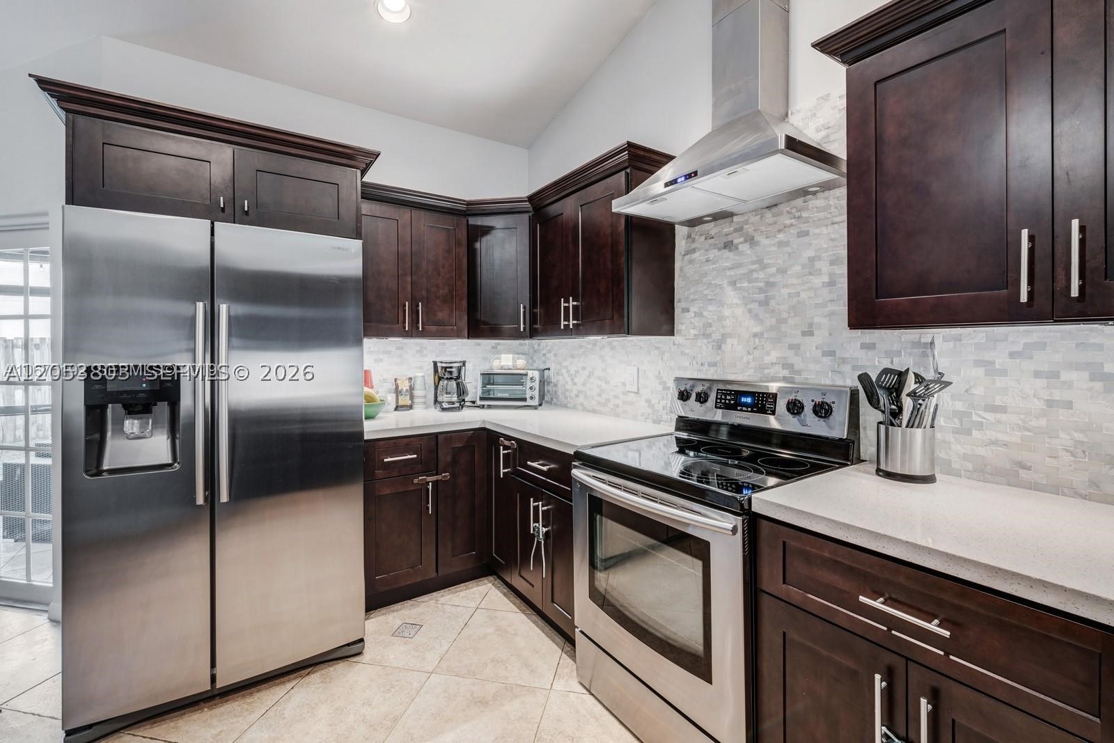 COUNTRY ISLES GARDEN HOME - Residential Lease