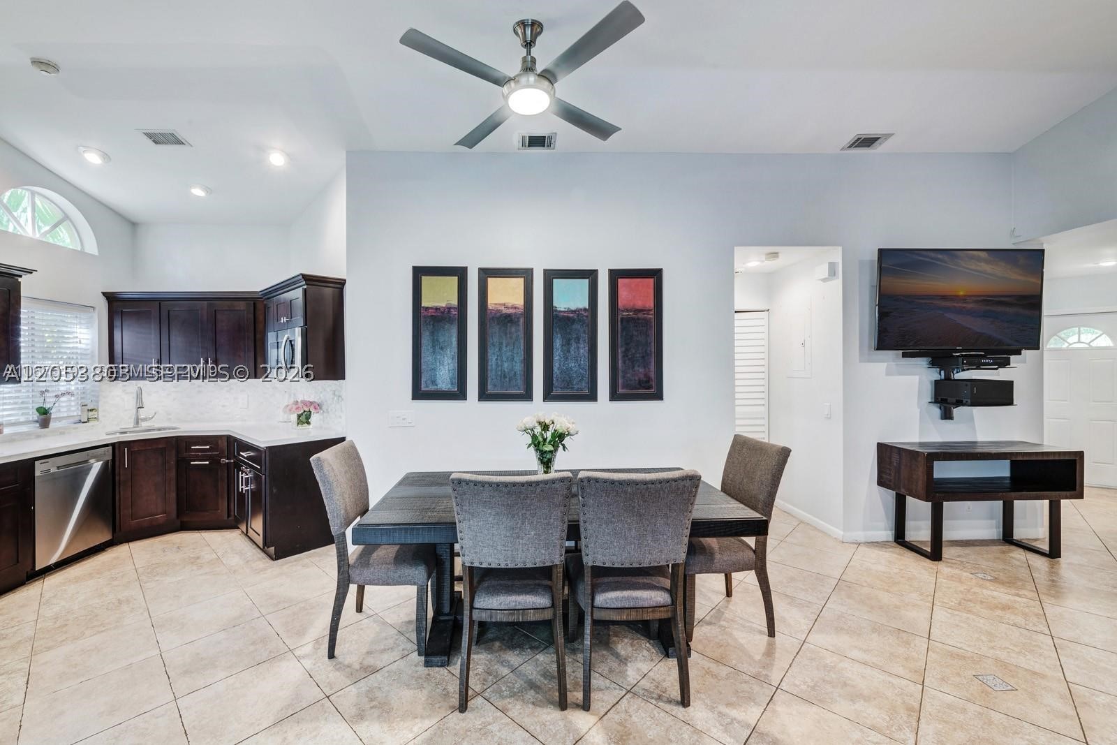 COUNTRY ISLES GARDEN HOME - Residential Lease