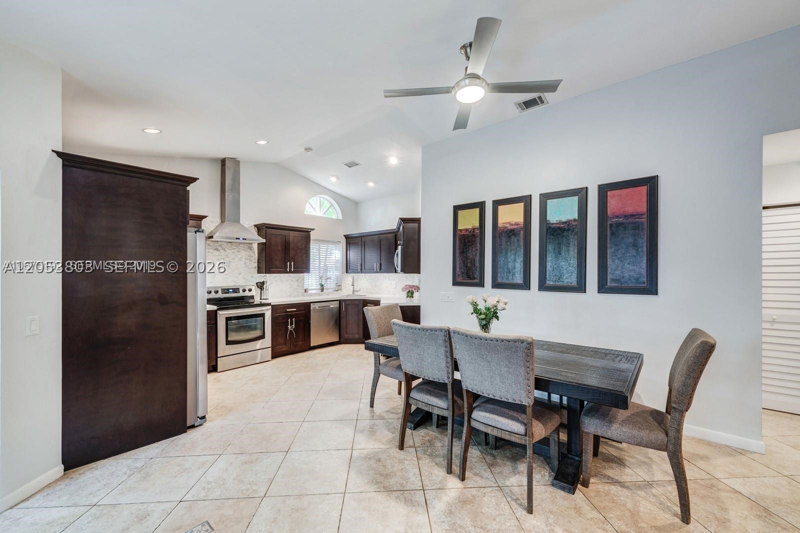 COUNTRY ISLES GARDEN HOME - Residential Lease