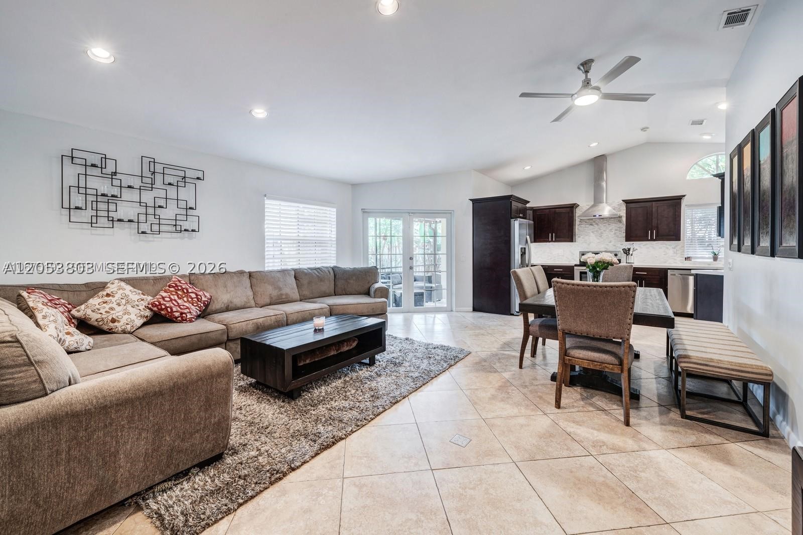 COUNTRY ISLES GARDEN HOME - Residential Lease