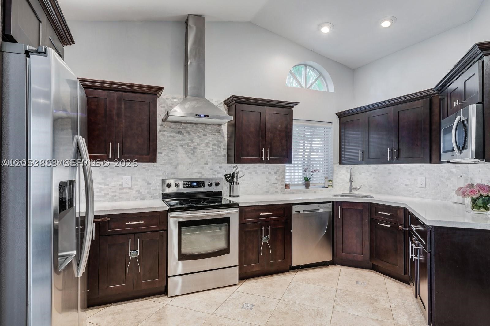 COUNTRY ISLES GARDEN HOME - Residential Lease