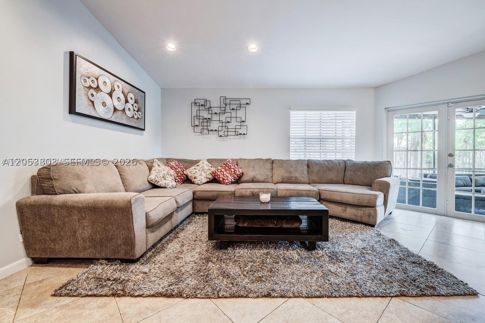 COUNTRY ISLES GARDEN HOME - Residential Lease