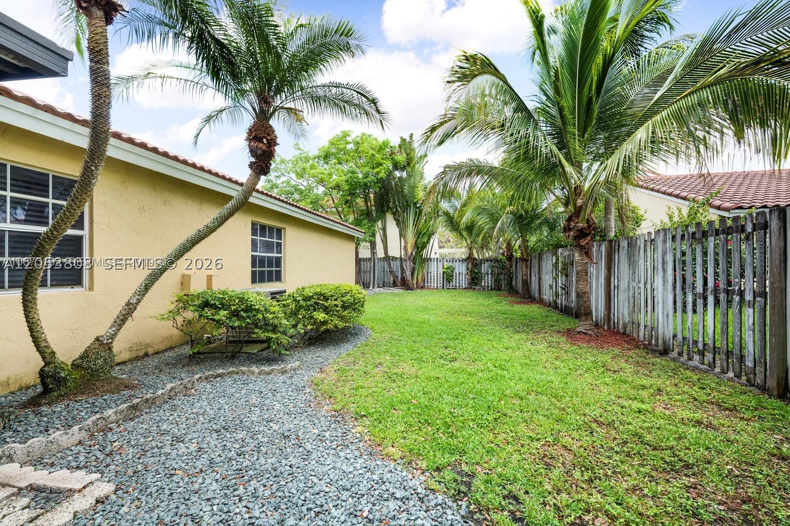COUNTRY ISLES GARDEN HOME - Residential Lease