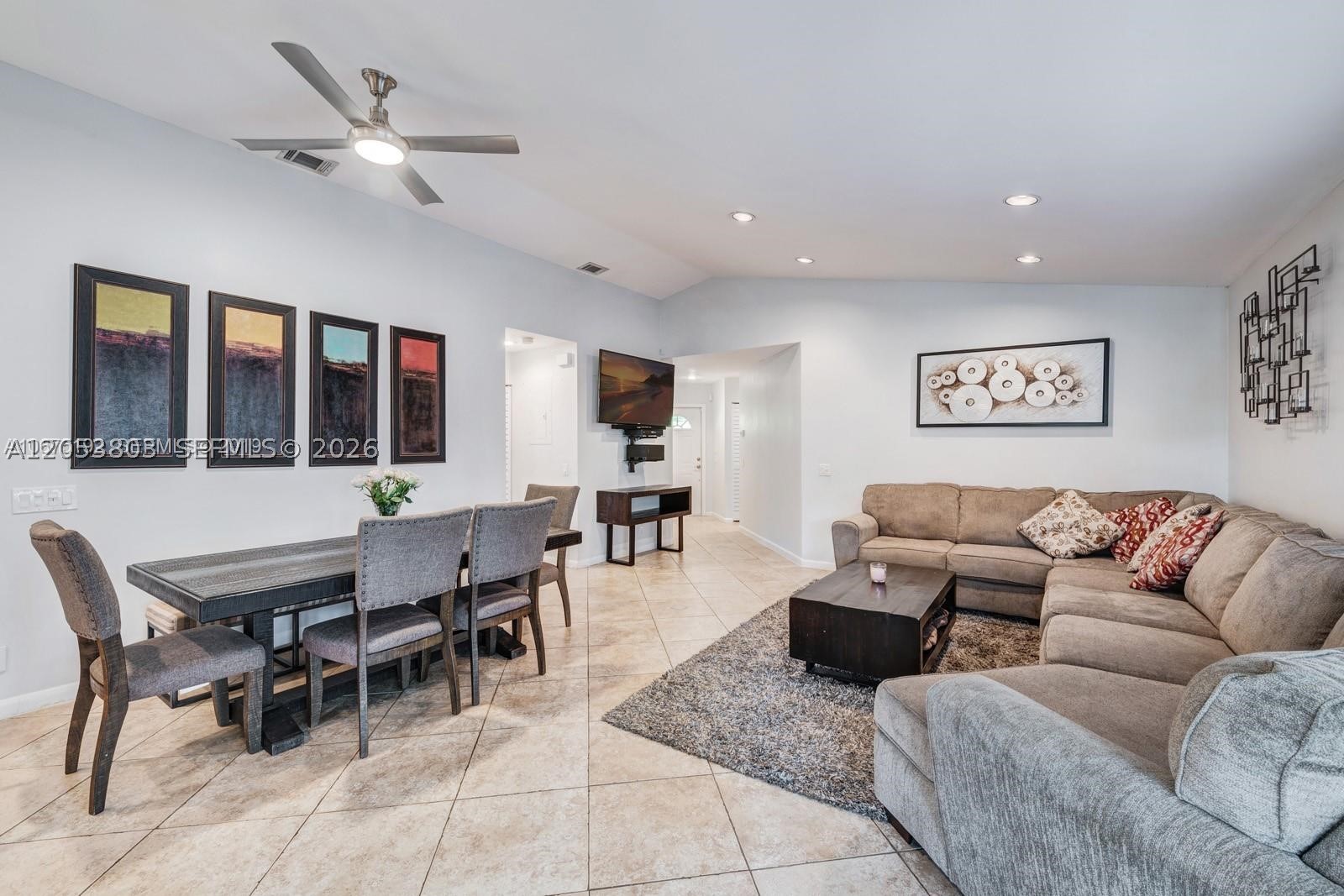 COUNTRY ISLES GARDEN HOME - Residential Lease