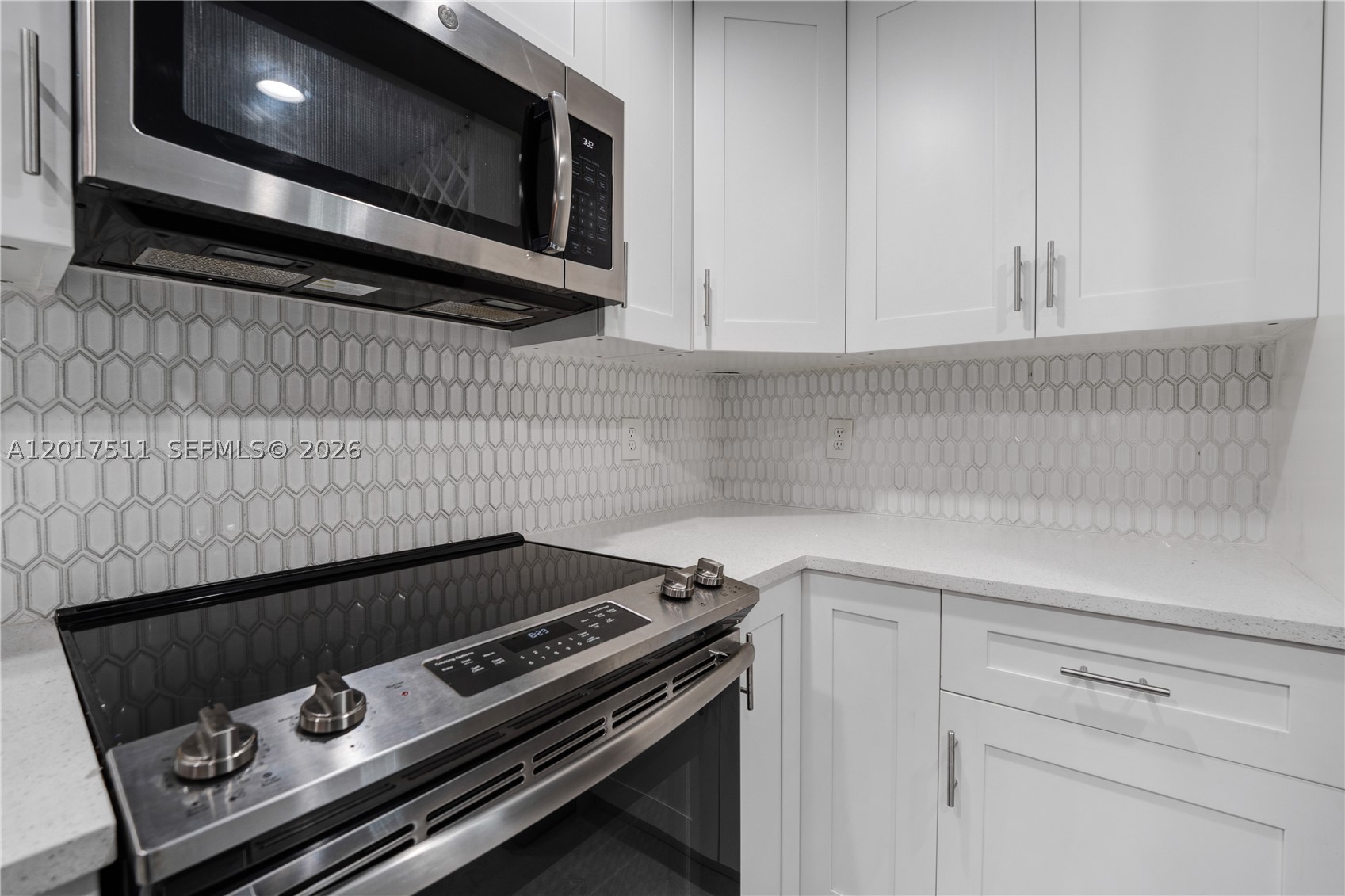 OMEGA CONDO NO 3 - Residential