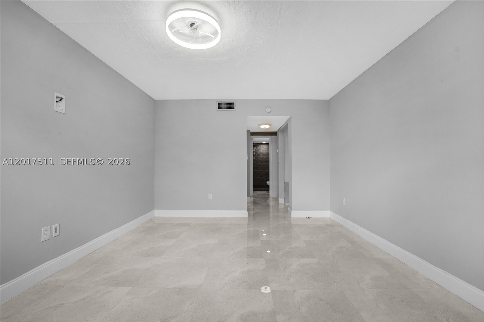 OMEGA CONDO NO 3 - Residential