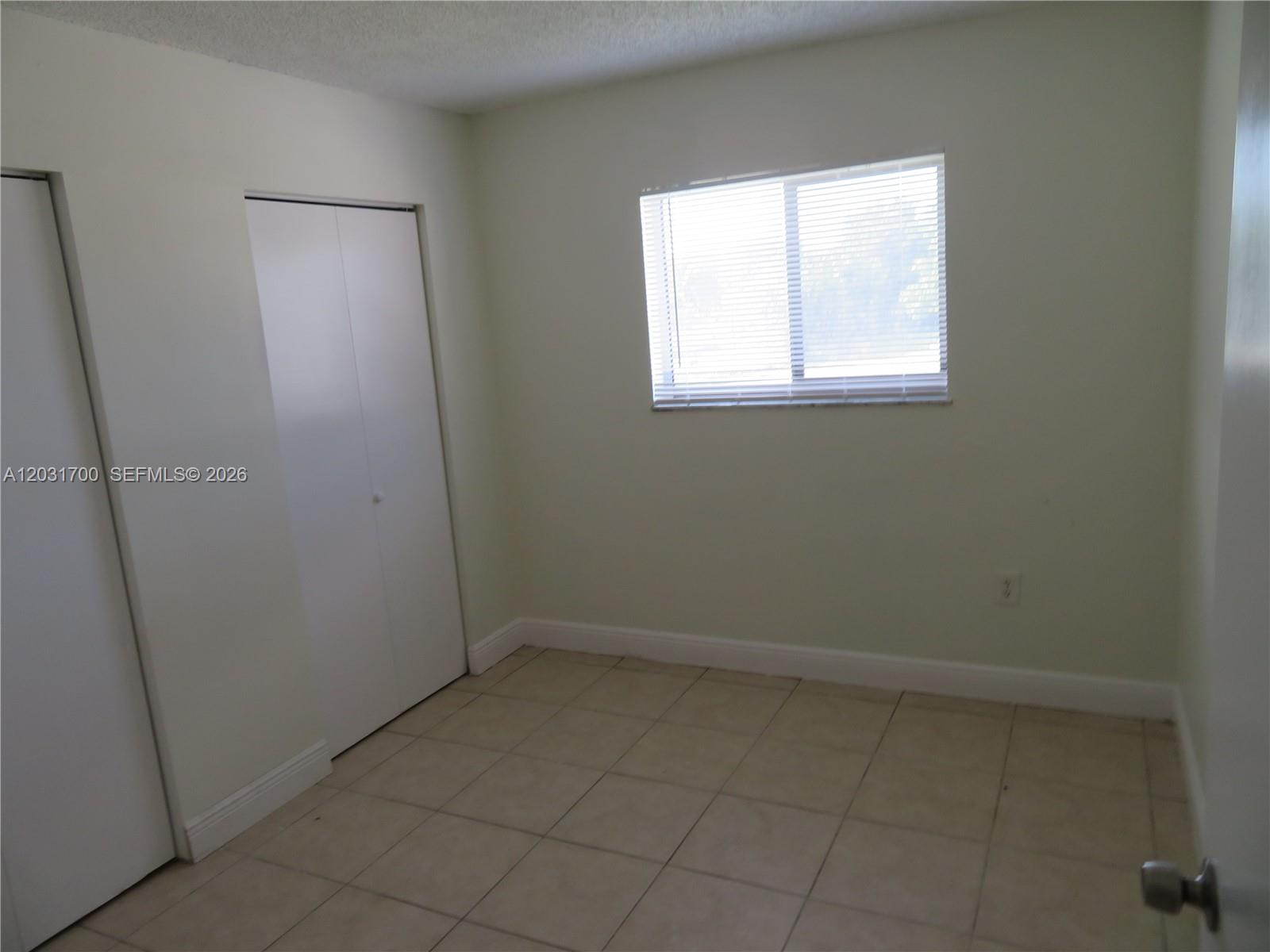 VILLAS OF NARANJA CONDO - Residential Lease