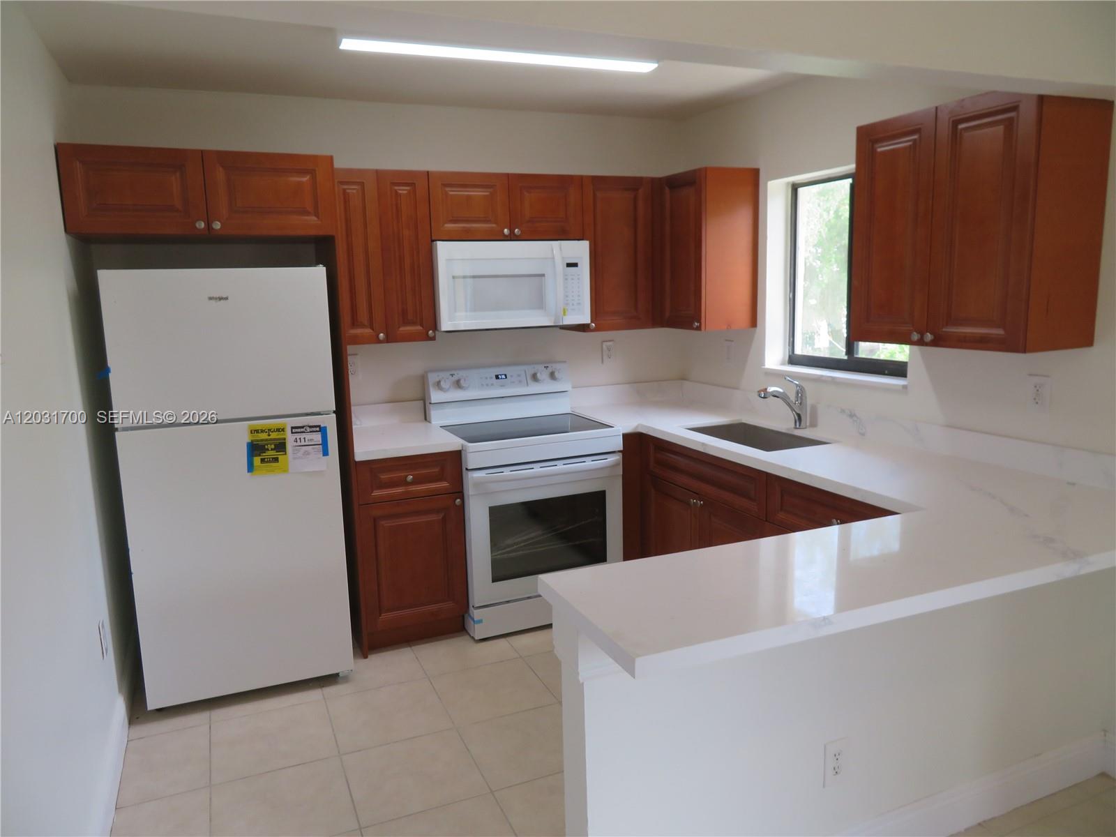 VILLAS OF NARANJA CONDO - Residential Lease
