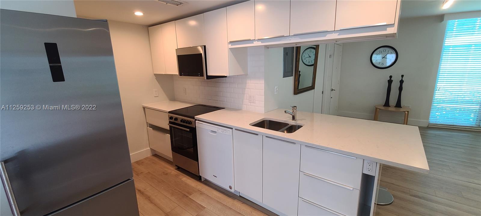BROWNSTONE CO-OP APTS INC - Residential Lease