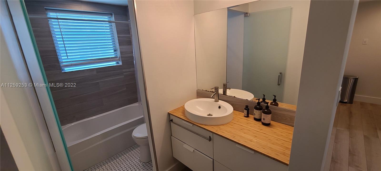 BROWNSTONE CO-OP APTS INC - Residential Lease