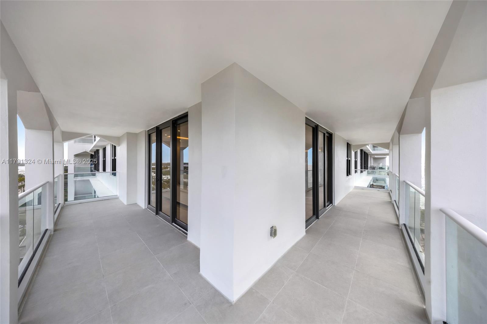 BALMORAL CONDO - Residential