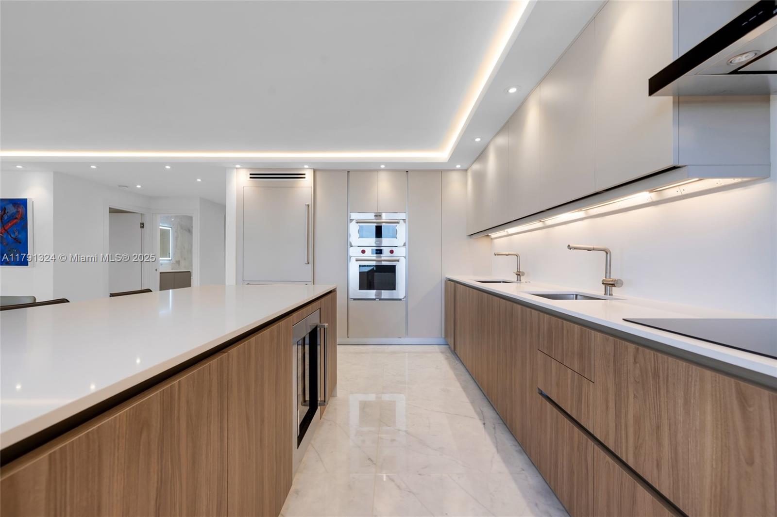 BALMORAL CONDO - Residential