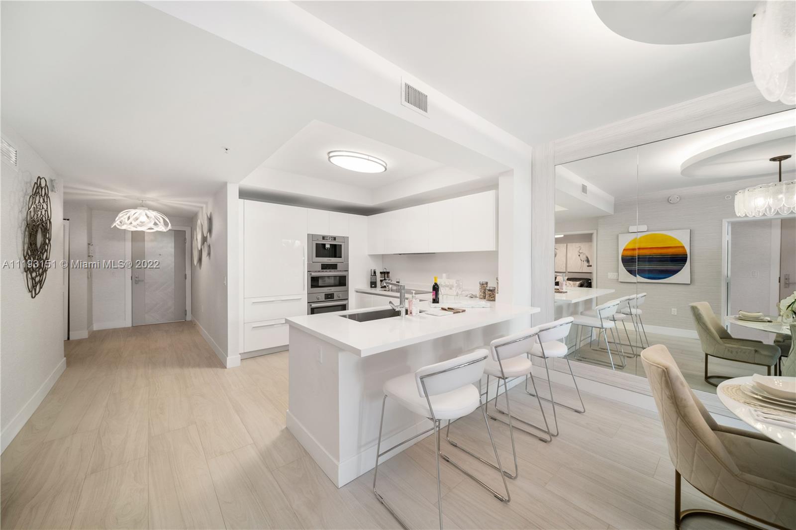 PARQUE TOWERS CONDO - Residential
