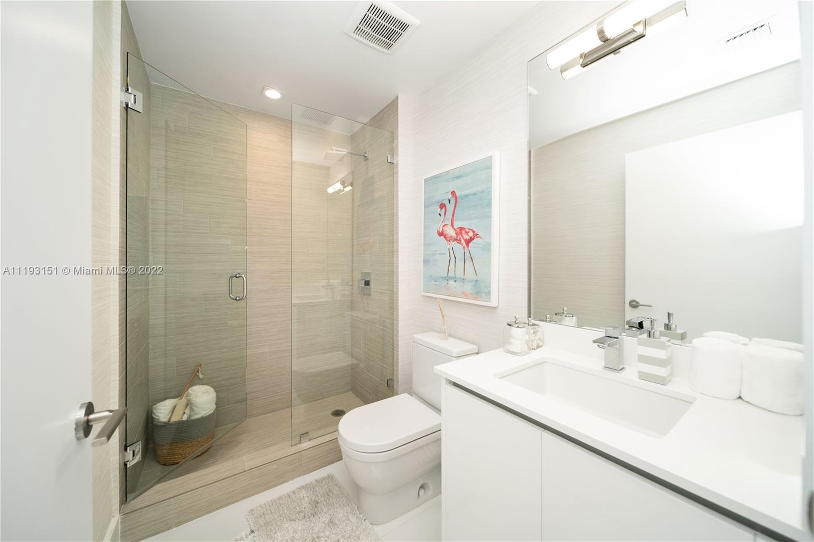 PARQUE TOWERS CONDO - Residential