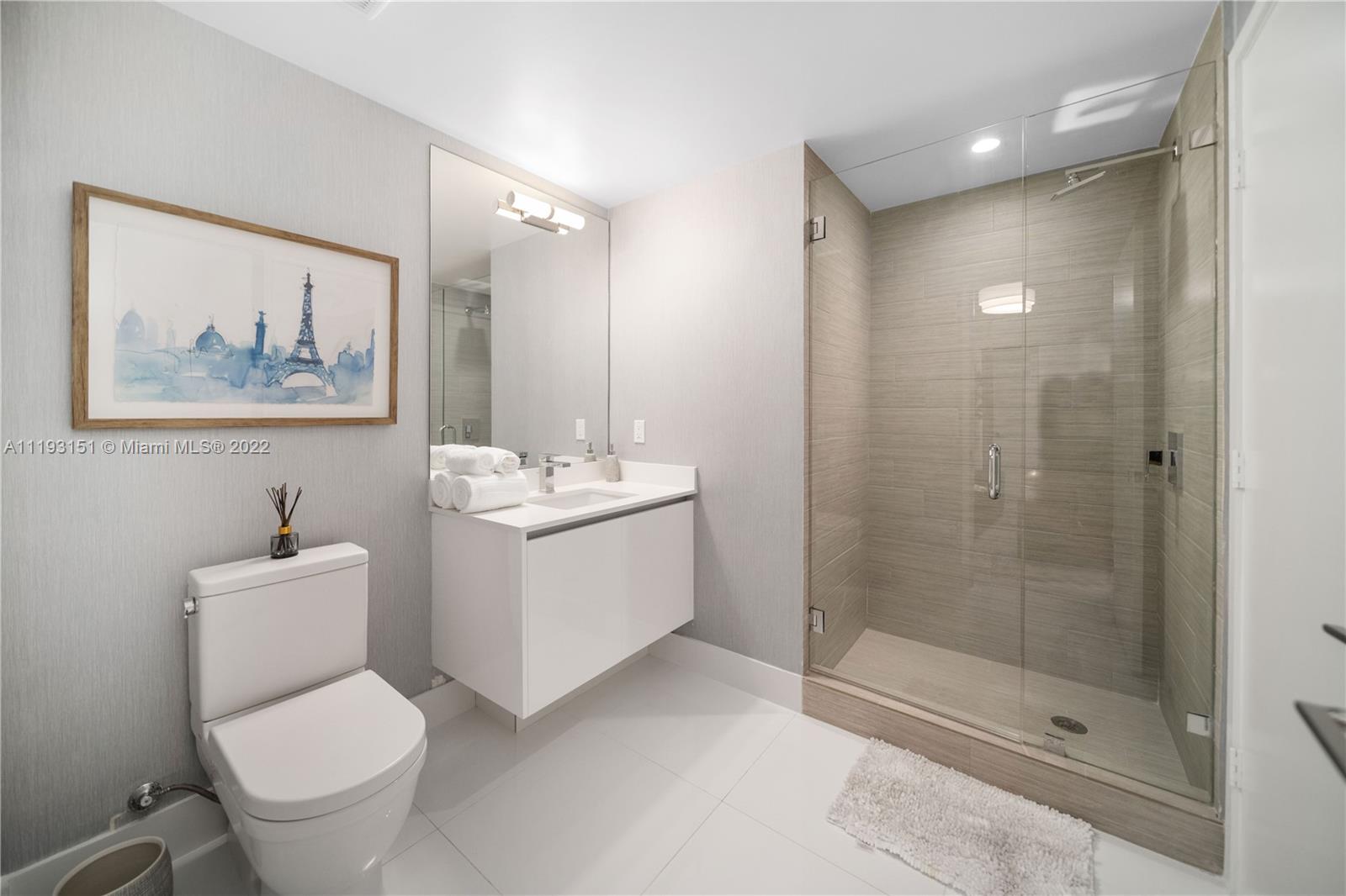 PARQUE TOWERS CONDO - Residential