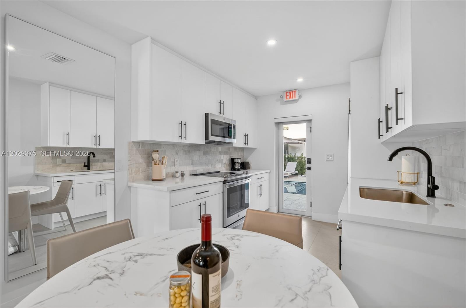HAYNSWORTH BEACH SUB - Residential Income