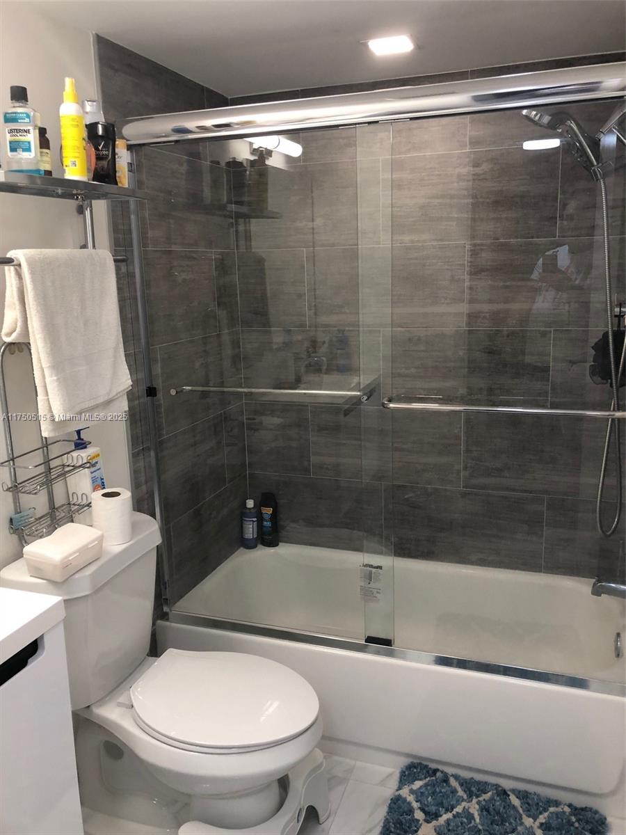 ADMIRALS PORT CONDO WEST - Residential Lease