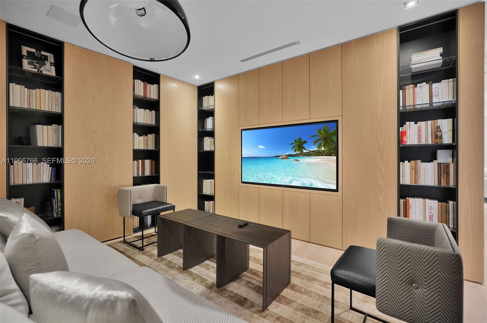 BELLA VISTA MID RISE NORT - Residential