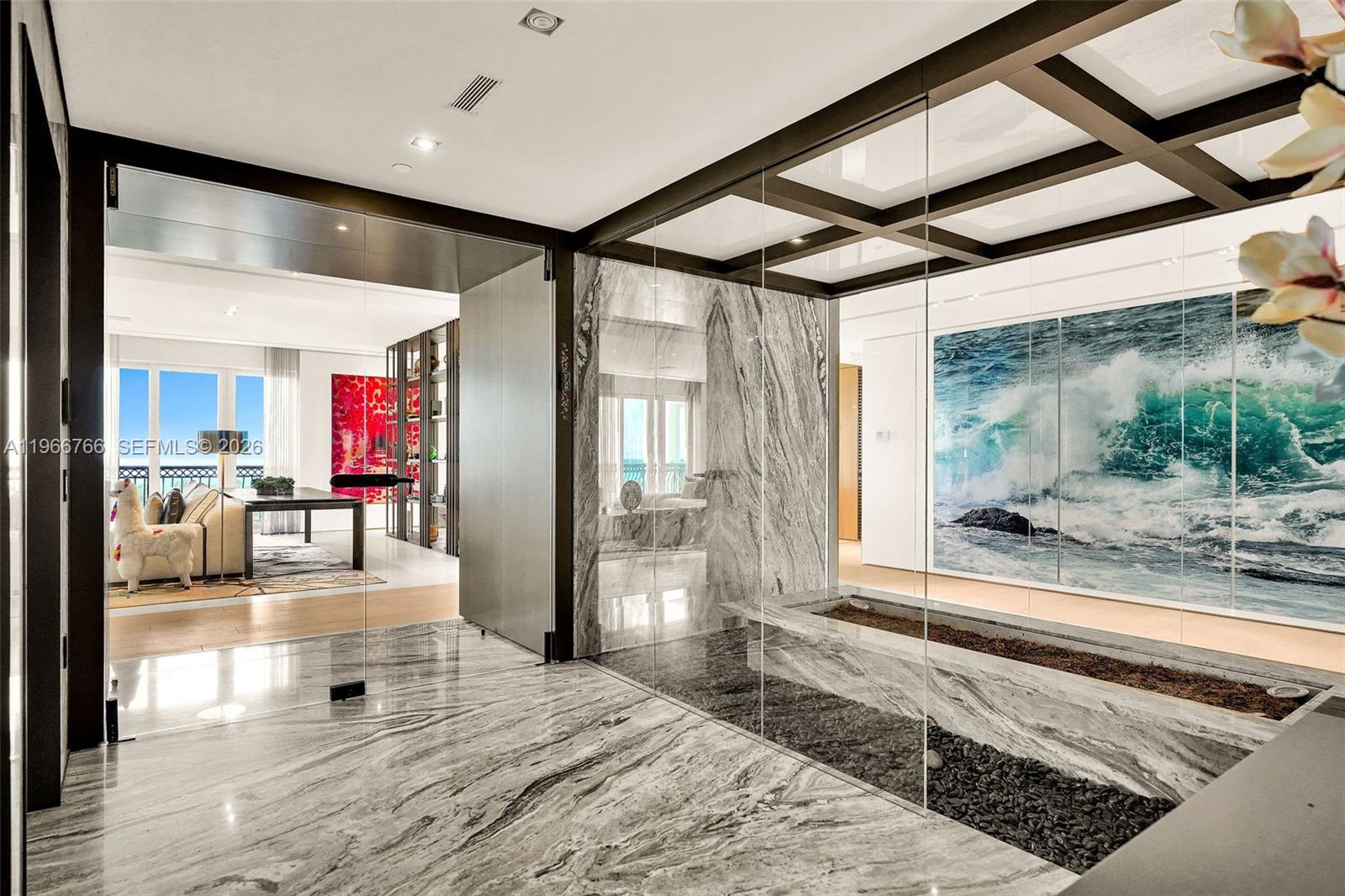 BELLA VISTA MID RISE NORT - Residential