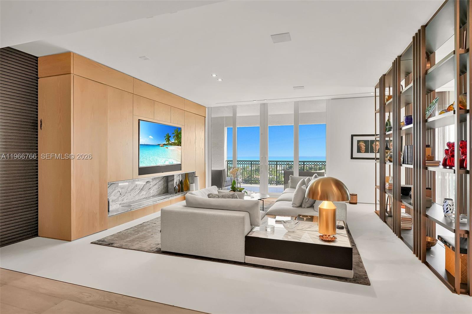 BELLA VISTA MID RISE NORT - Residential