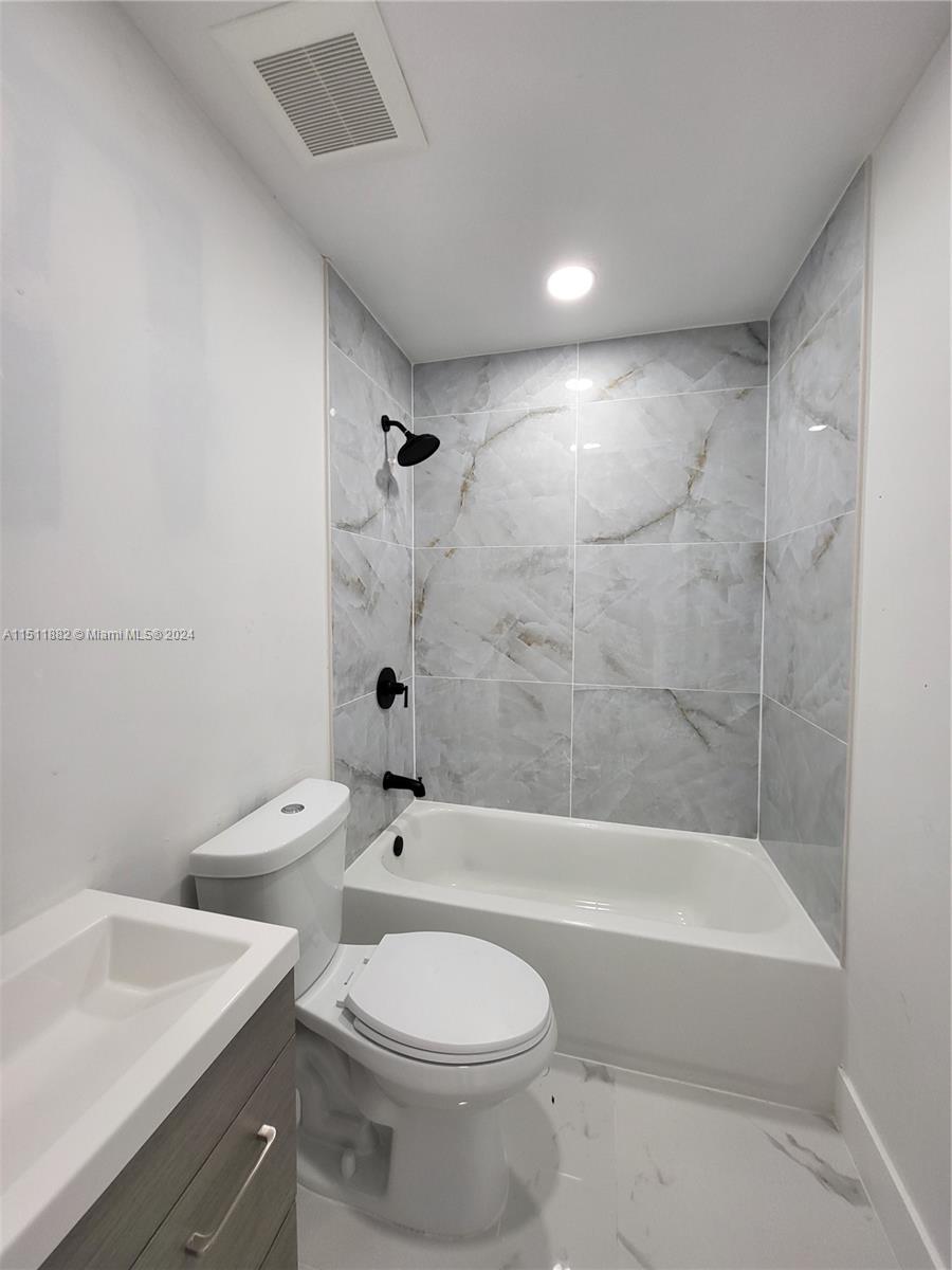 SO MIAMI HEIGHTS MANOR - Residential