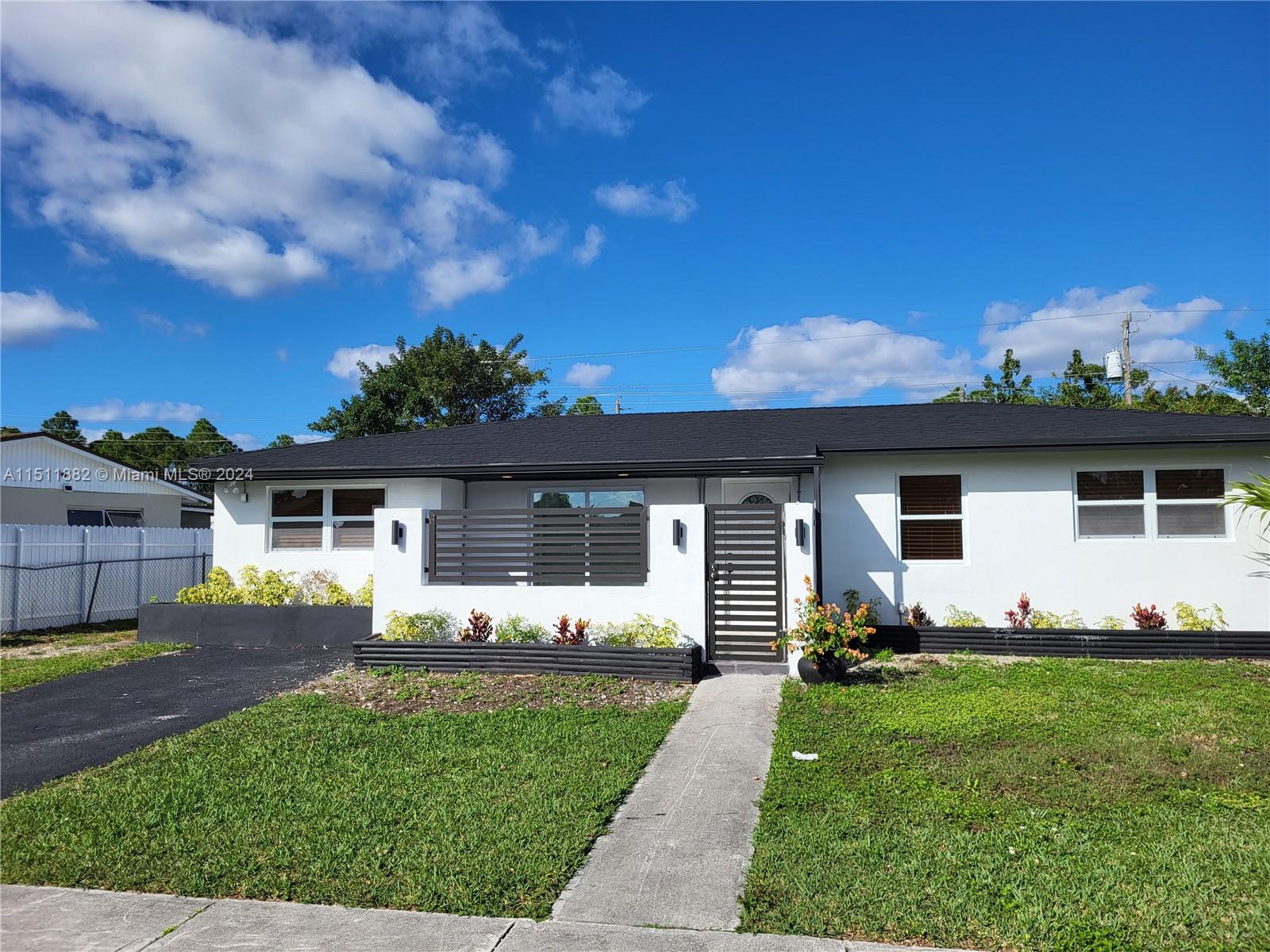 SO MIAMI HEIGHTS MANOR - Residential
