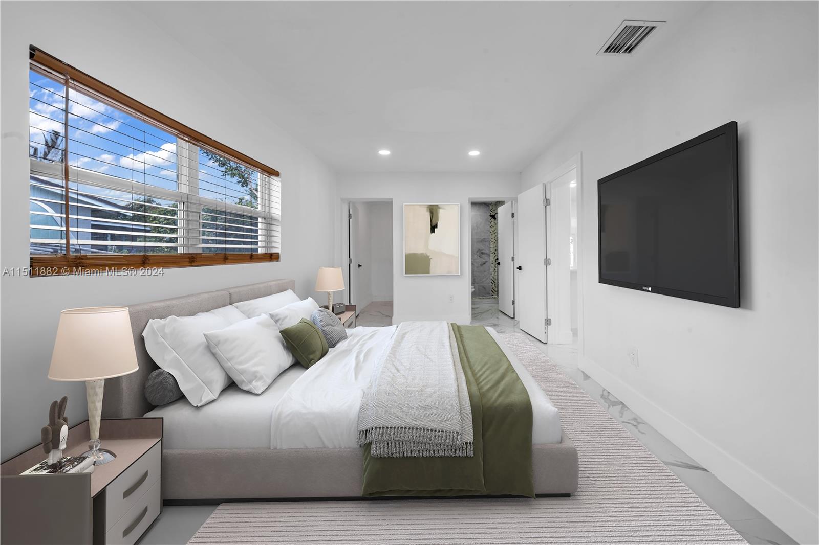 SO MIAMI HEIGHTS MANOR - Residential