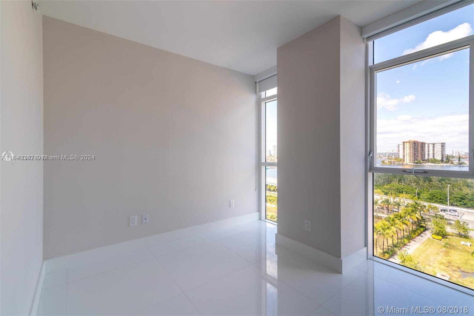 400 SUNNY ISLES CONDO EAST - Residential