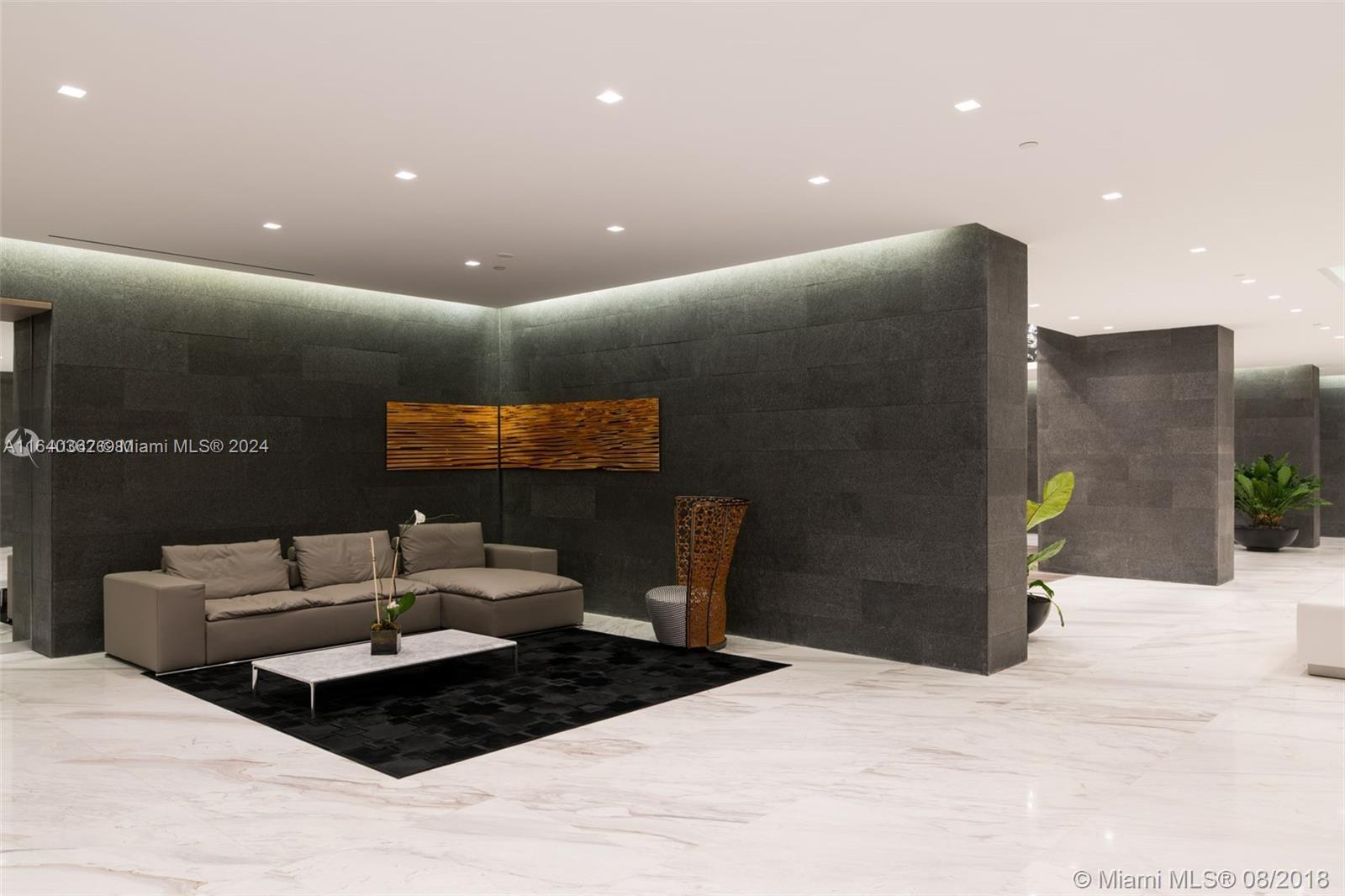 400 SUNNY ISLES CONDO EAST - Residential
