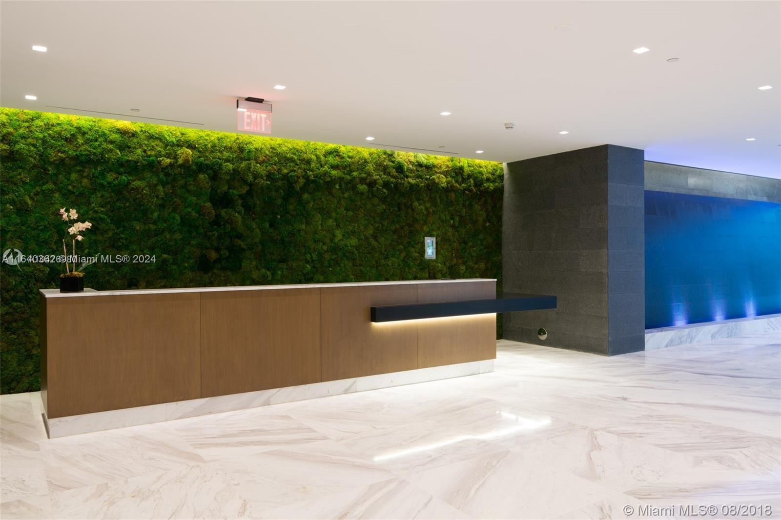 400 SUNNY ISLES CONDO EAST - Residential