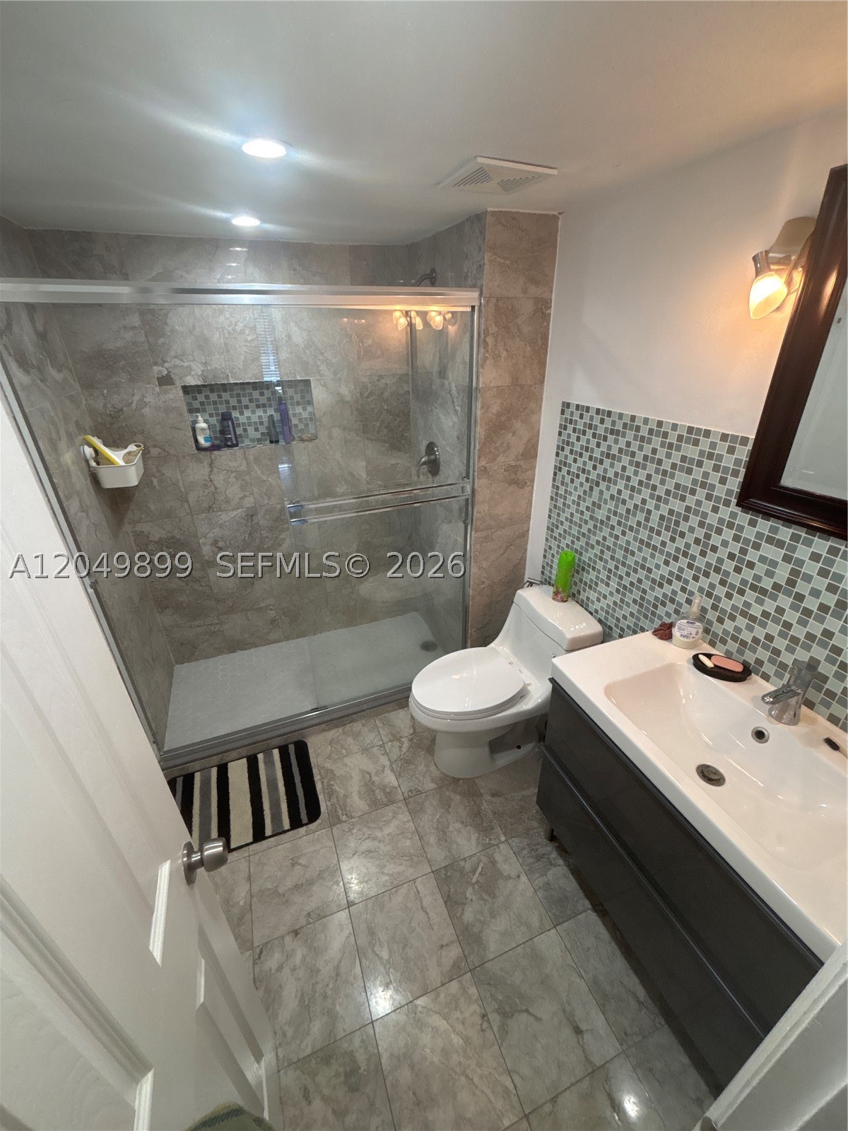OCEAN PARK CONDO - Residential Lease