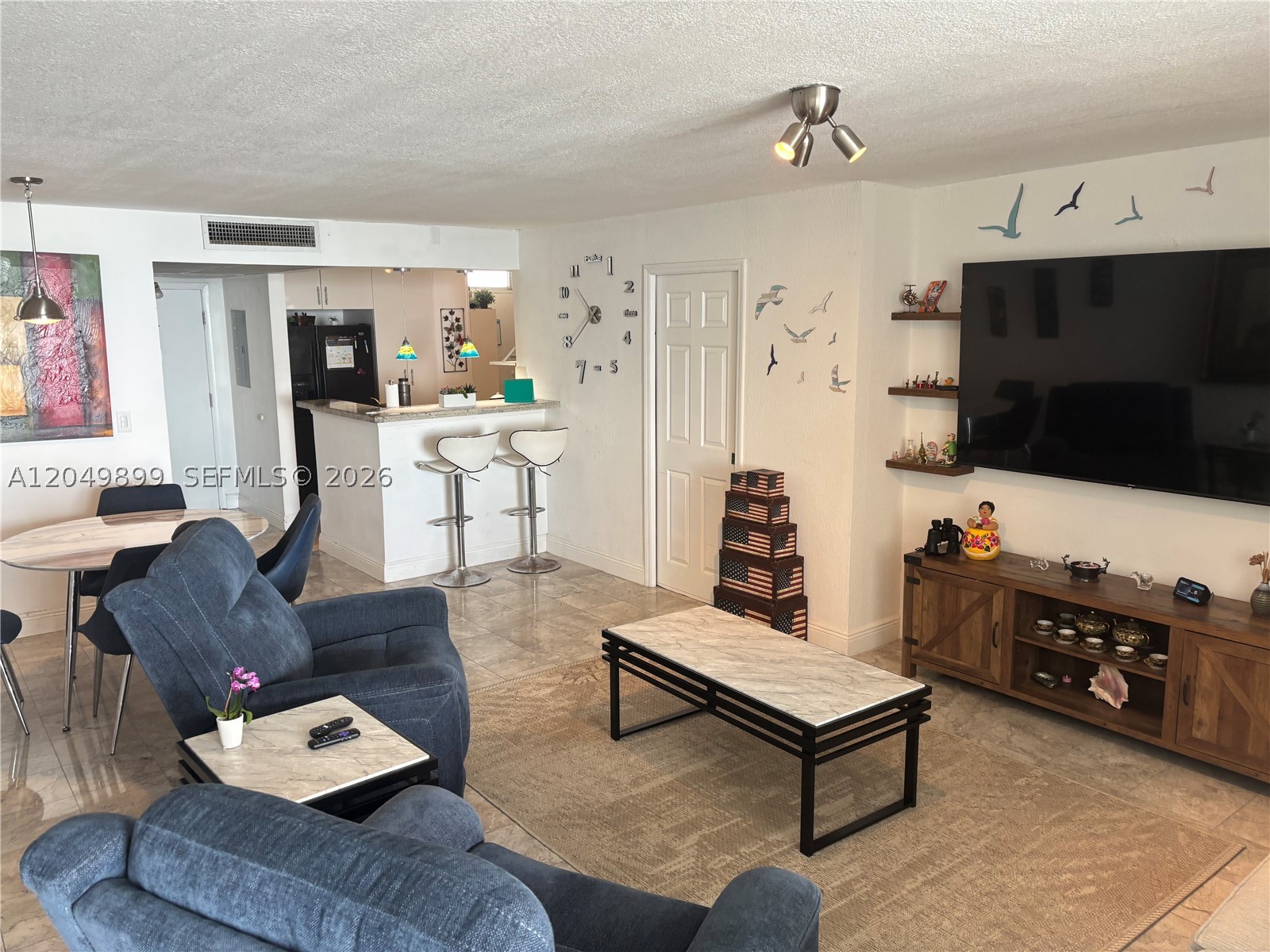 OCEAN PARK CONDO - Residential Lease