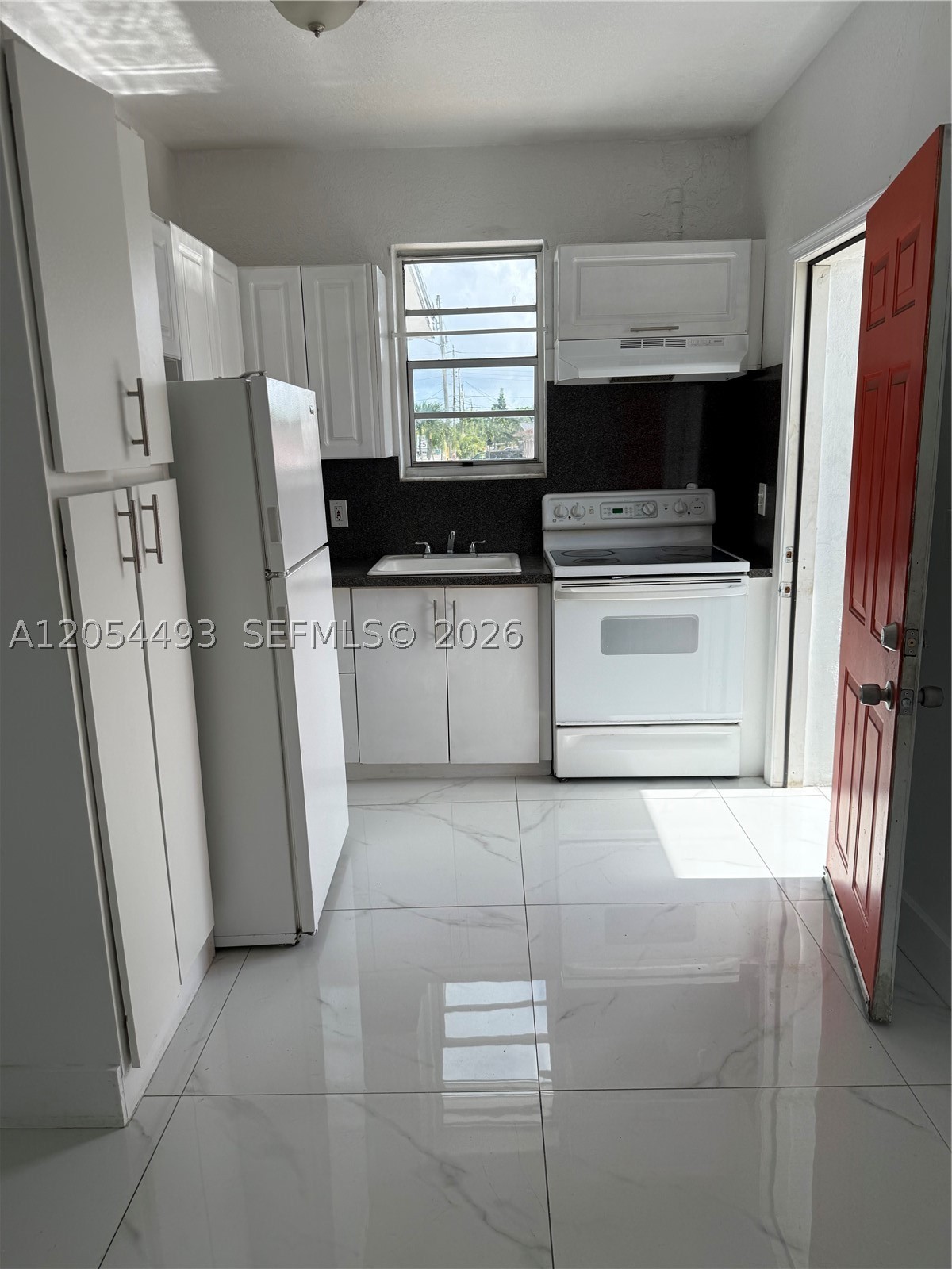 PINEHURST VILLA 2ND ADDN - Residential Lease