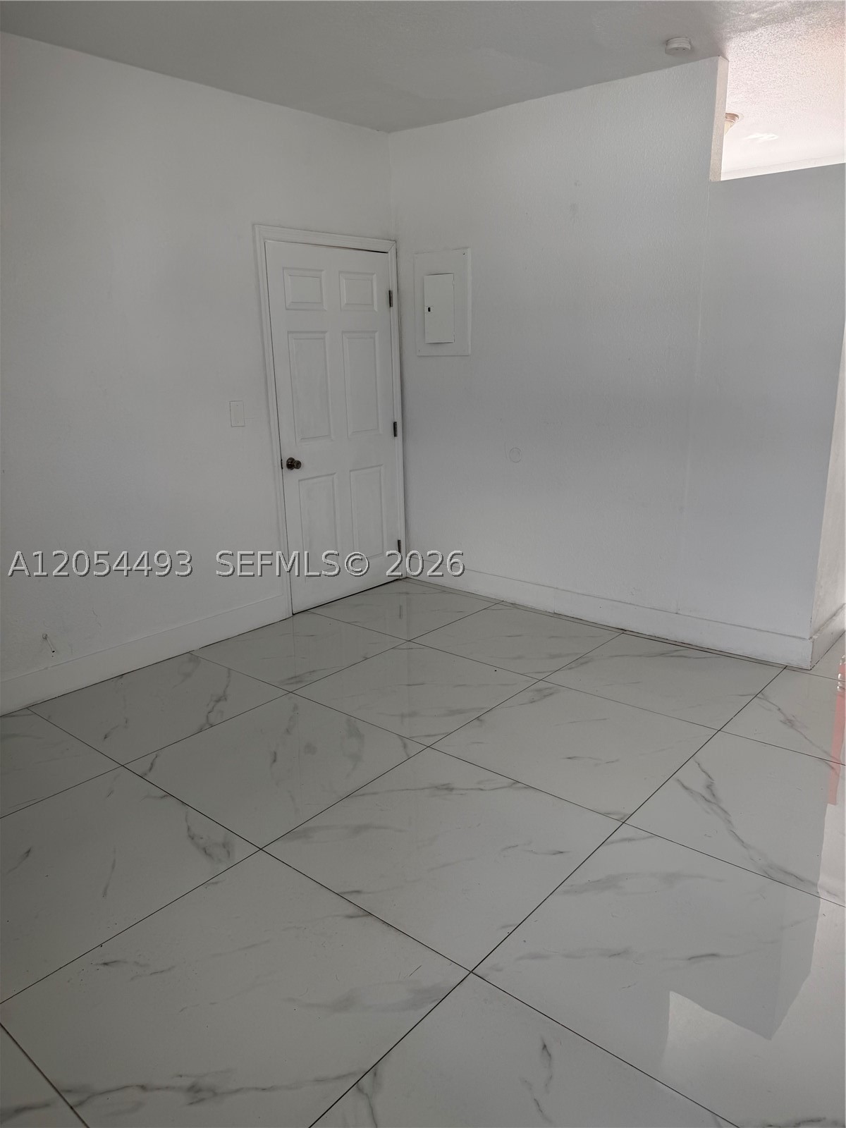 PINEHURST VILLA 2ND ADDN - Residential Lease