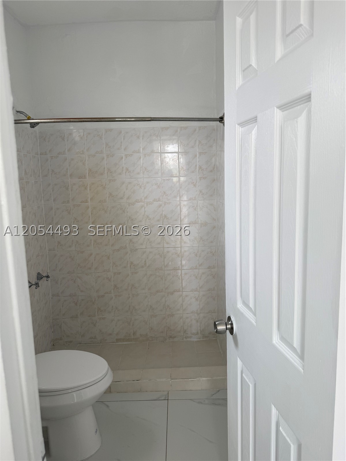 PINEHURST VILLA 2ND ADDN - Residential Lease