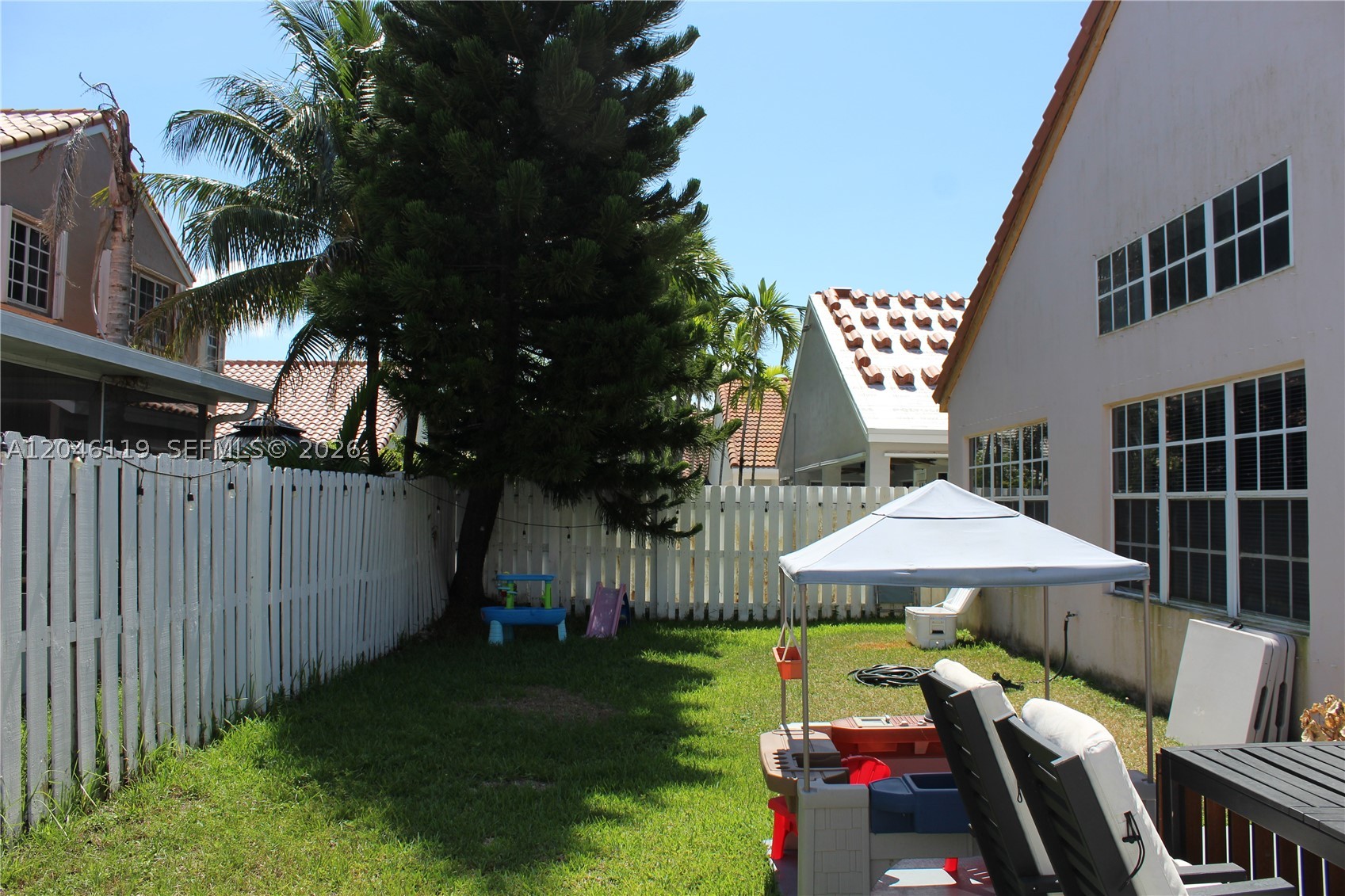 SECTOR 5 - - Residential Lease